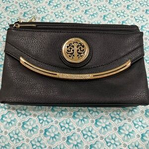 Black purse